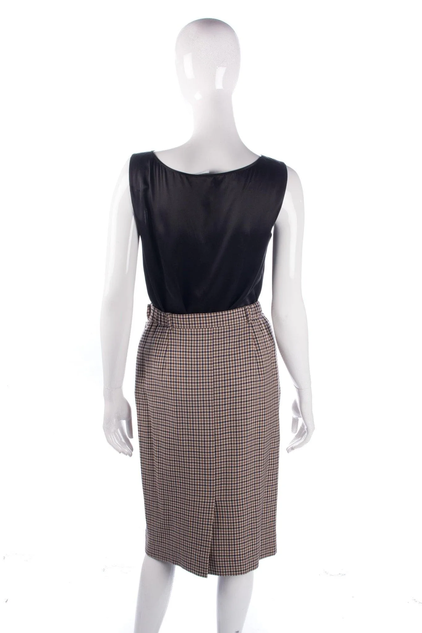 Aquascutum Knee Length Skirt Pure Wool Brown Houndstooth Check. Size 8