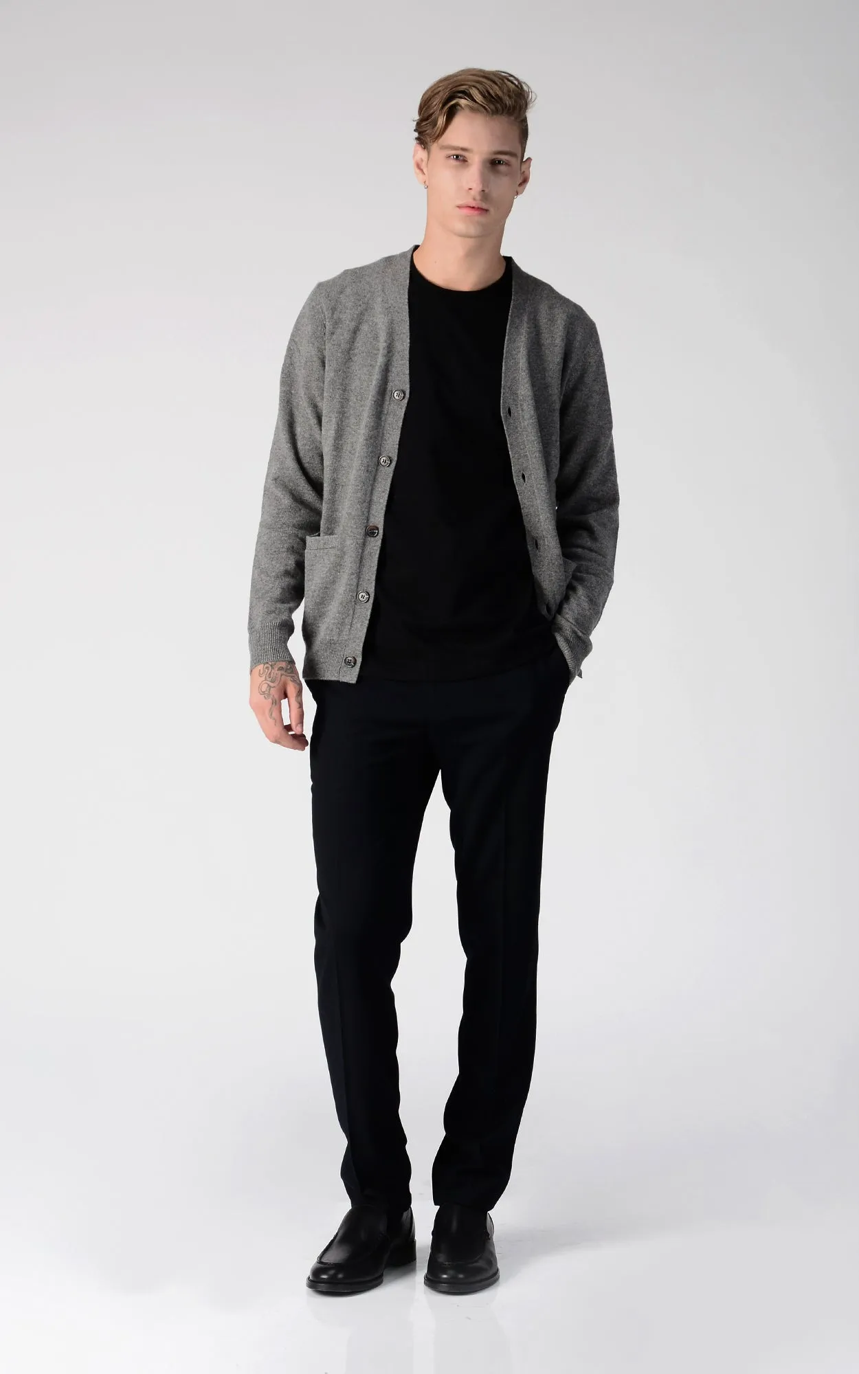 Men V-Neck Cardigan_Grey