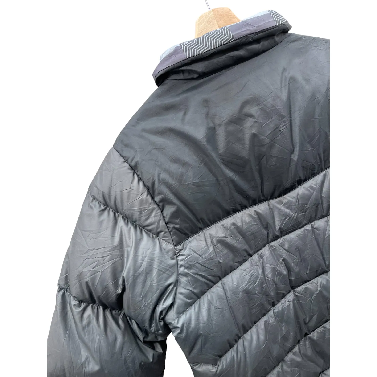 Nike Sportswear Essential Two-Tone 550 Down Puffer Jacket