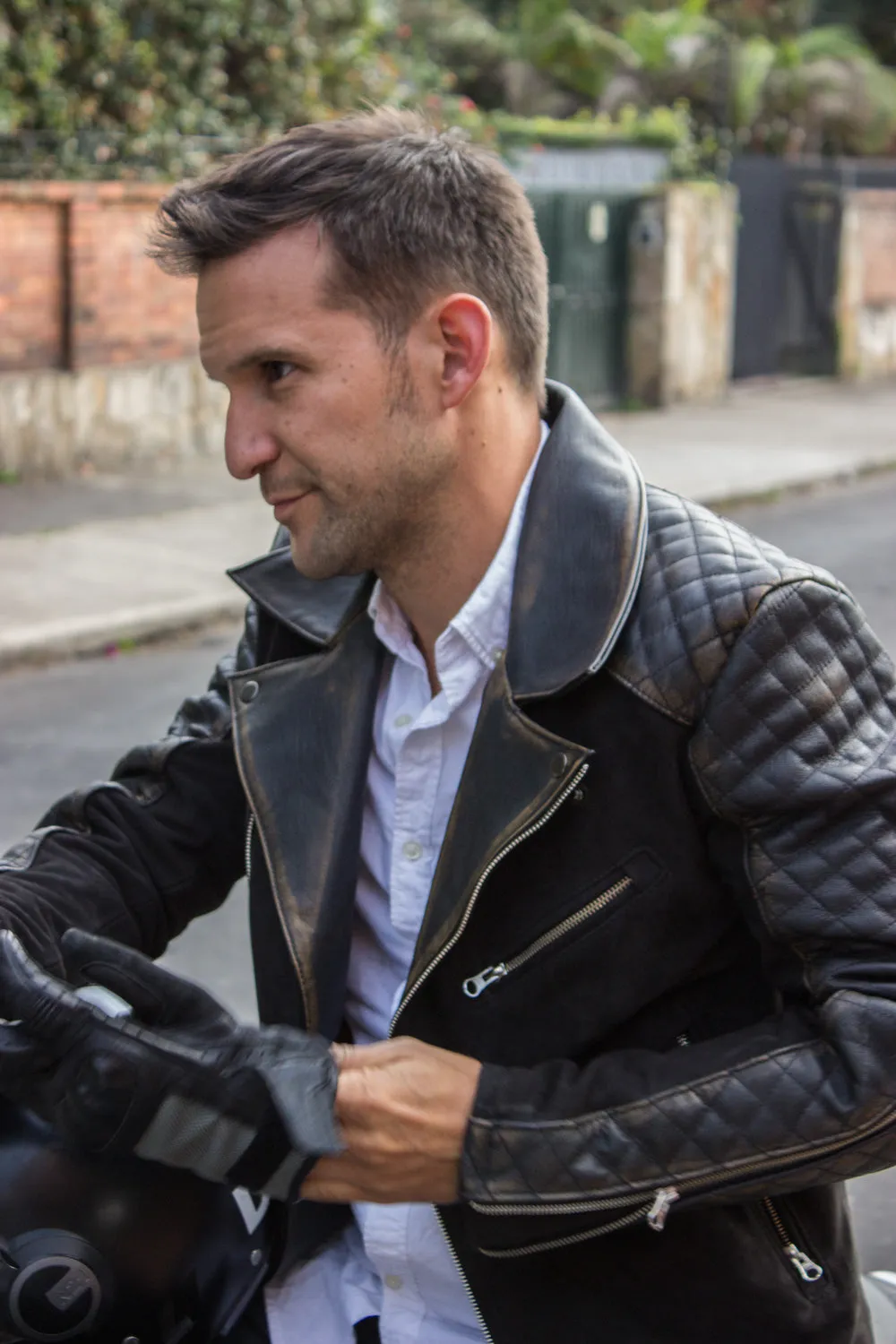 OUTLANDER Leather Jacket Quilted Sleeves, distressed black & Suede Nubuck