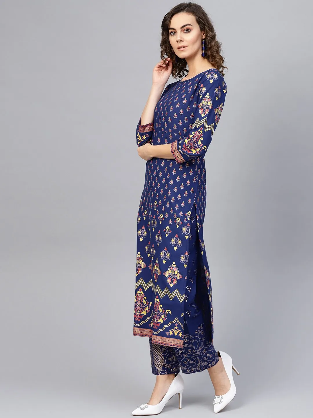 Women Blue & Golden Printed Kurta With Trousers