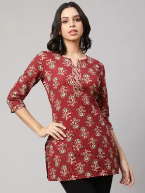 Women Maroon Straight Tunic With Three Quaretr Sleeves